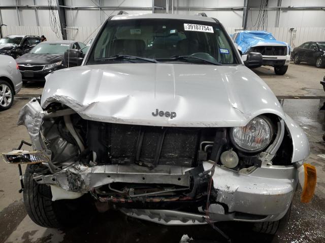 1J8GL58K25W596363 - 2005 JEEP LIBERTY LIMITED SILVER photo 5