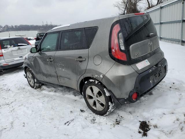 KNDJN2A25F7192565 - 2015 KIA SOUL GRAY photo 2