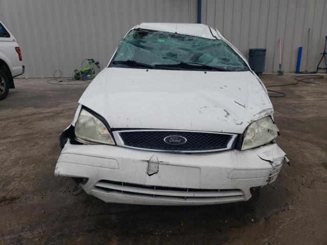 1FAFP34N07W101498 - 2007 FORD FOCUS ZX4 WHITE photo 5