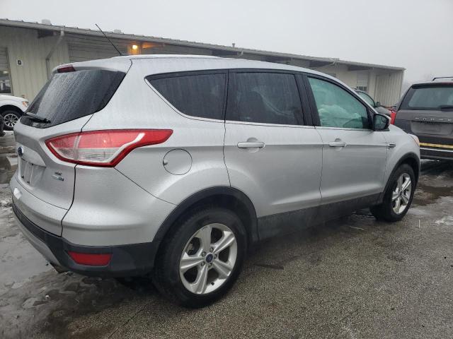 1FMCU9G97FUC24261 - 2015 FORD ESCAPE SE SILVER photo 3