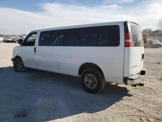 1GAHG39K791171283 - 2009 CHEVROLET EXPRESS G3 WHITE photo 2