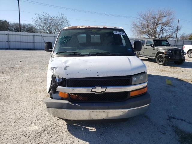 1GAHG39K791171283 - 2009 CHEVROLET EXPRESS G3 WHITE photo 5