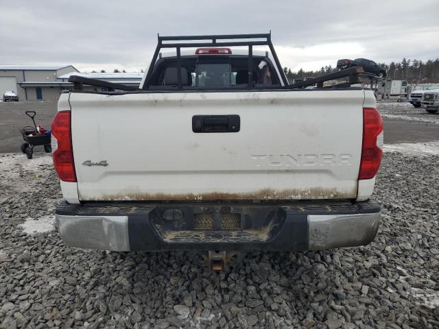 5TFUM5F12KX080737 - 2019 TOYOTA TUNDRA DOUBLE CAB SR/SR5 WHITE photo 6