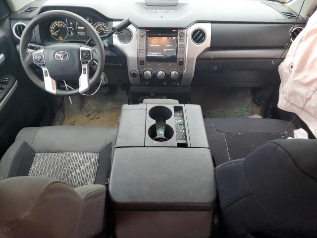 5TFUM5F12KX080737 - 2019 TOYOTA TUNDRA DOUBLE CAB SR/SR5 WHITE photo 8