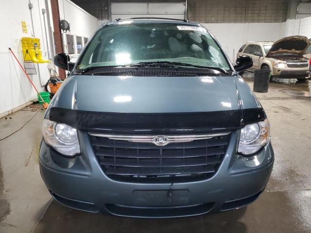 2A4GP54L96R766636 - 2006 CHRYSLER TOWN & COU TOURING BLUE photo 5