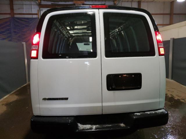 1GCWGBFP7N1233302 - 2022 CHEVROLET EXPRESS G2 WHITE photo 6