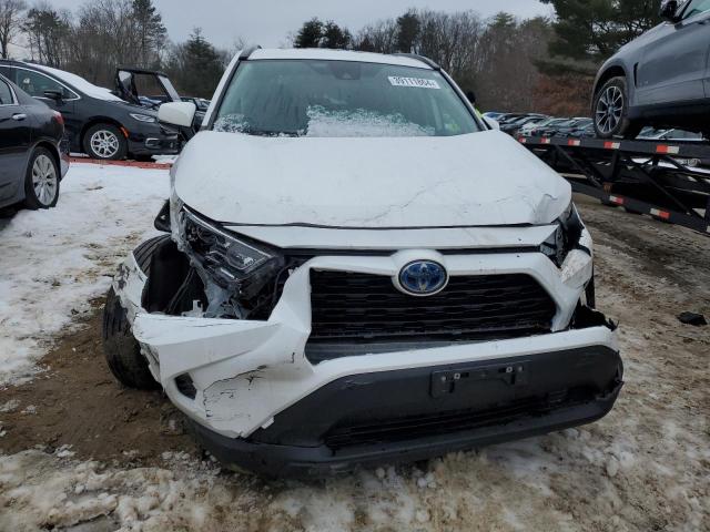 4T3R6RFVXMU014082 - 2021 TOYOTA RAV4 XLE WHITE photo 5