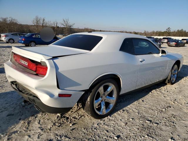 2C3CDYAG8CH170445 - 2012 DODGE CHALLENGER SXT WHITE photo 3