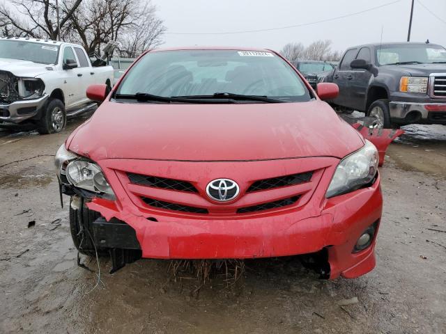 2T1BU4EE2DC957539 - 2013 TOYOTA COROLLA BASE RED photo 5