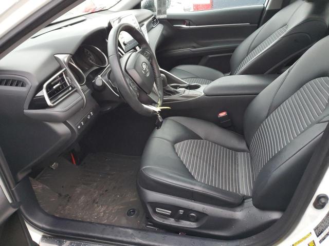 4T1G11AK4PU080175 - 2023 TOYOTA CAMRY SE NIGHT SHADE WHITE photo 7