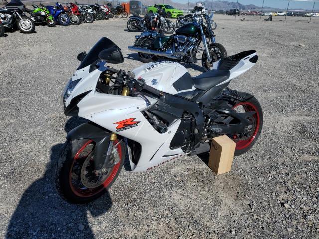 JS1GR7MA6H2100629 - 2017 SUZUKI GSX-R750 WHITE photo 2