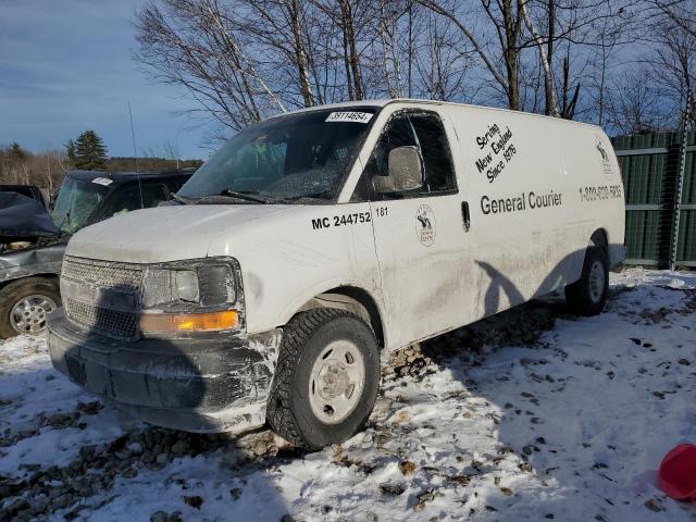 1GCWGBFFXH1126014 - 2017 CHEVROLET EXPRESS G2 WHITE photo 1