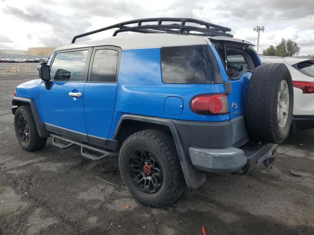 JTEZU11F270008109 - 2007 TOYOTA FJ CRUISER BLUE photo 2