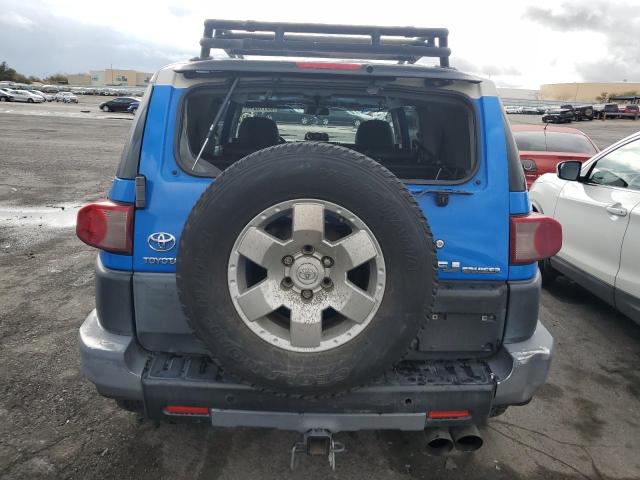 JTEZU11F270008109 - 2007 TOYOTA FJ CRUISER BLUE photo 6