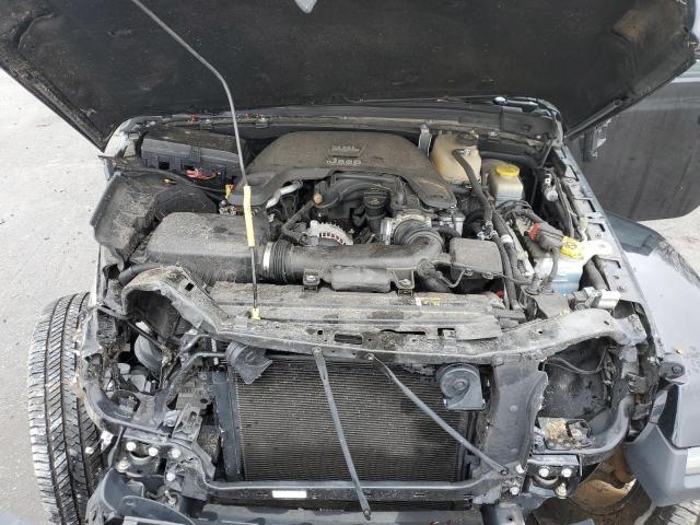 1C4HJXEG8JW249739 - 2018 JEEP WRANGLER U SAHARA BLACK photo 11