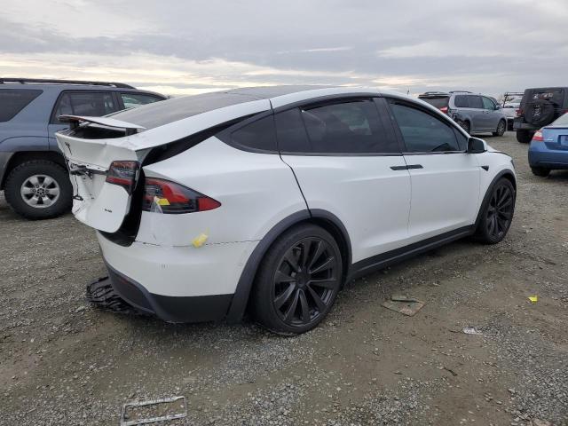 7SAXCBE67NF330177 - 2022 TESLA MODEL X WHITE photo 3