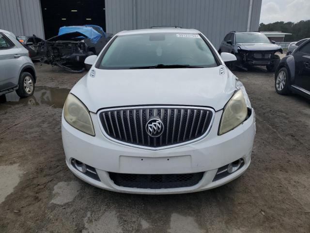 1G4PP5SKXE4232736 - 2014 BUICK VERANO WHITE photo 5