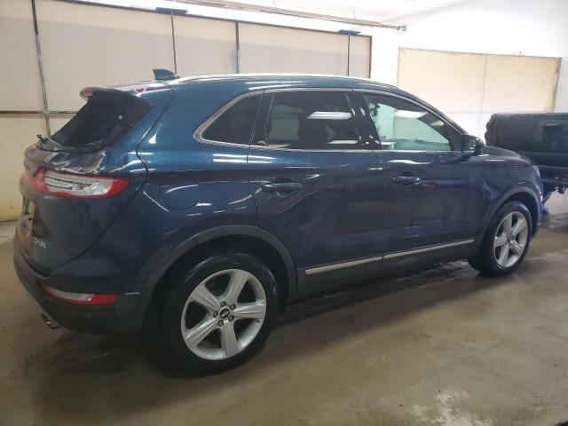 5LMCJ1D91GUJ21754 - 2016 LINCOLN MKC PREMIERE BLUE photo 3