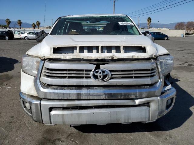 5TFAY5F1XEX384118 - 2014 TOYOTA TUNDRA CREWMAX PLATINUM WHITE photo 5