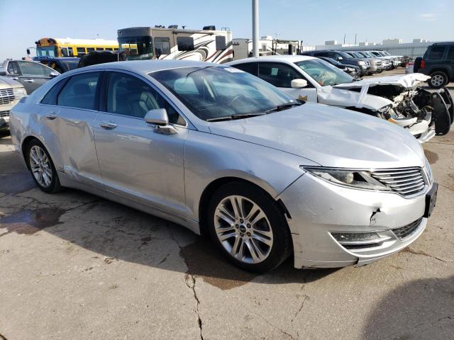 3LN6L2G91GR609542 - 2016 LINCOLN MKZ SILVER photo 4