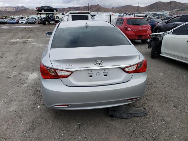 5NPEB4AC6CH310693 - 2012 HYUNDAI SONATA GLS SILVER photo 6