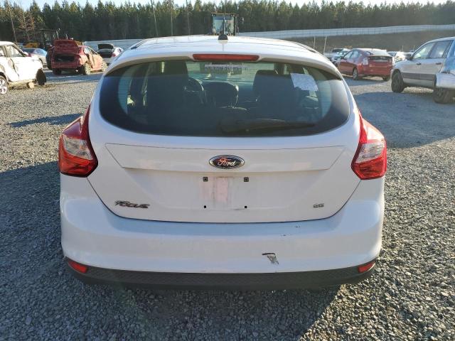 1FAHP3K20CL327599 - 2012 FORD FOCUS SE WHITE photo 6