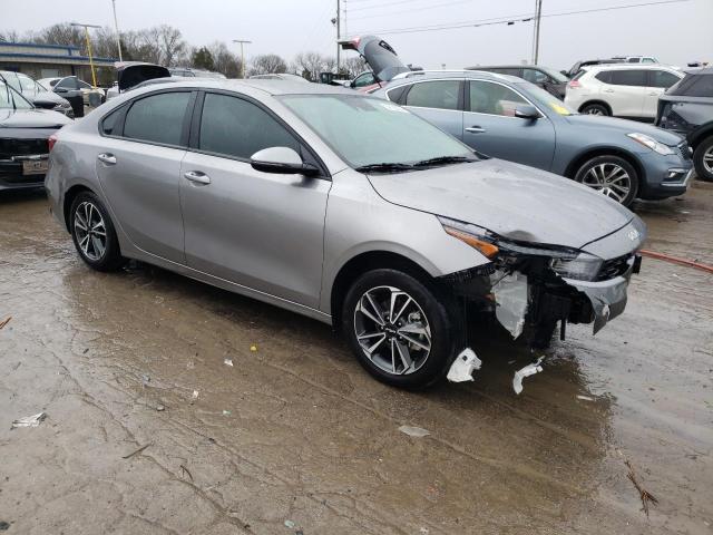 3KPF24AD9PE552756 - 2023 KIA FORTE LX GRAY photo 4