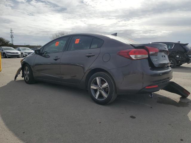 3KPFL4A7XJE194503 - 2018 KIA FORTE LX GRAY photo 2