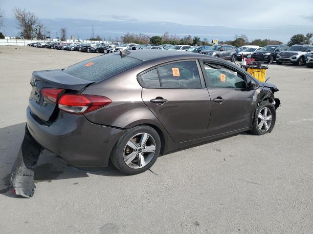 3KPFL4A7XJE194503 - 2018 KIA FORTE LX GRAY photo 3