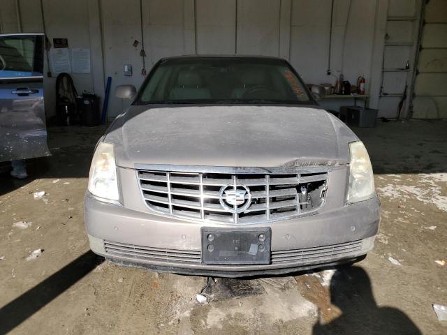 1G6KD57Y76U232900 - 2006 CADILLAC DTS BEIGE photo 5