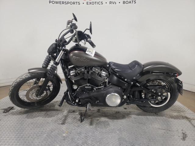 1HD1YJJ12JC084539 - 2018 HARLEY-DAVIDSON FXBB STREET BOB BLACK photo 3