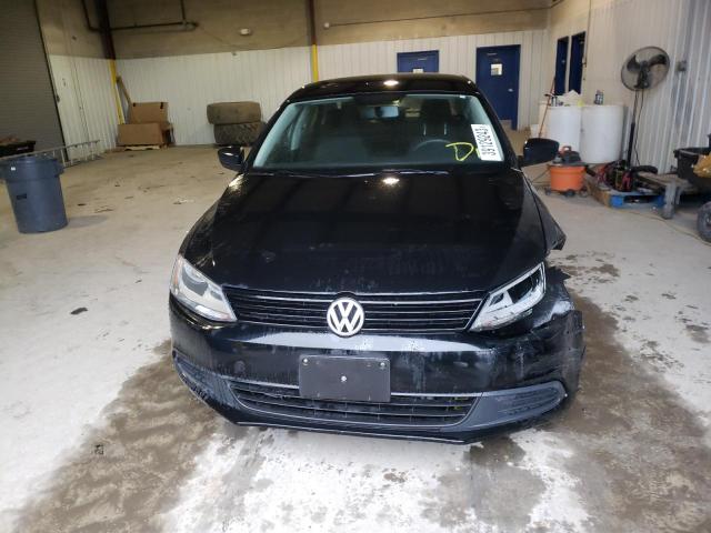 3VW2K7AJ5EM372518 - 2014 VOLKSWAGEN JETTA BASE Qara foto 5