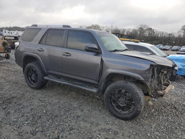 JTEBU5JR8F5251797 - 2015 TOYOTA 4RUNNER SR5 GRAY photo 4