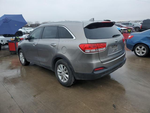 5XYPG4A55HG286073 - 2017 KIA SORENTO LX GRAY photo 2