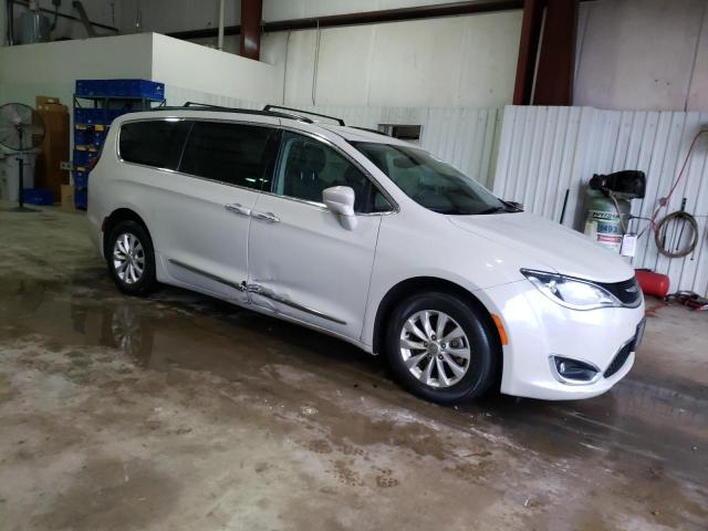 2C4RC1BG5HR553176 - 2017 CHRYSLER PACIFICA TOURING L WHITE photo 4