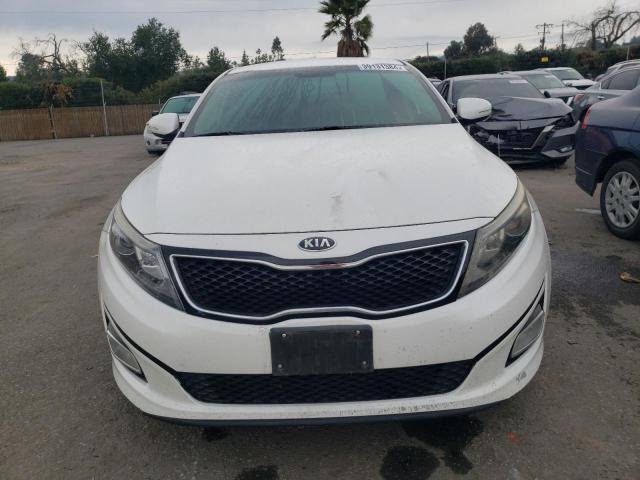 5XXGM4A70FG410682 - 2015 KIA OPTIMA LX WHITE photo 5