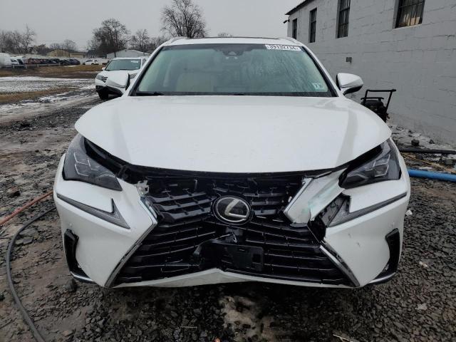 JTJBARBZ9J2164565 - 2018 LEXUS NX 300 BASE 白色 照片 5