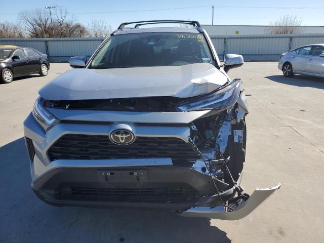 2T3W1RFV4PC214348 - 2023 TOYOTA RAV4 XLE SILVER photo 5