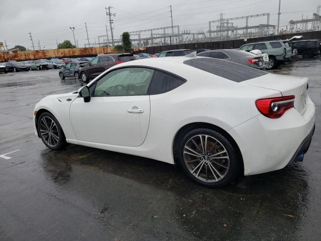 JF1ZNAA11D1734688 - 2013 TOYOTA SCION FR-S WHITE photo 2