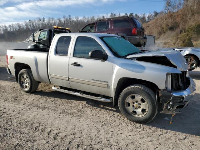 1GCRKSE74CZ134478 - 2012 CHEVROLET SILVERADO K1500 LT SILVER photo 4