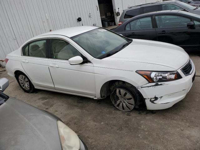 1HGCP2F3XAA070575 - 2010 HONDA ACCORD LX WHITE photo 4