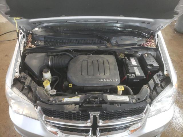 2D4RN3DG1BR752576 - 2011 DODGE GRAND CARA MAINSTREET SILVER photo 12