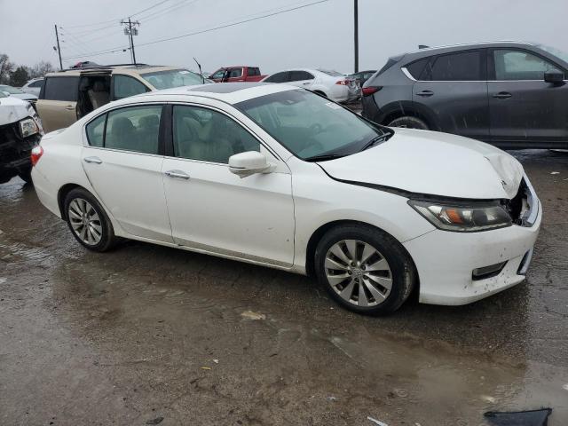 1HGCR3F8XDA015222 - 2013 HONDA ACCORD EXL WHITE photo 4