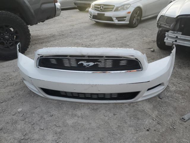 1ZVBP8AM5E5210315 - 2014 FORD MUSTANG WHITE photo 12