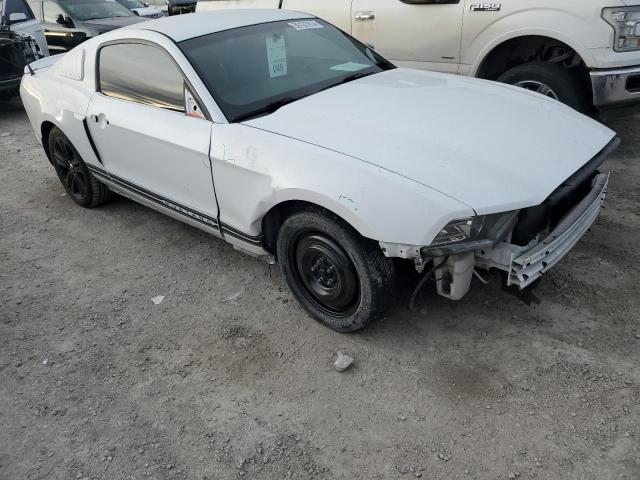 1ZVBP8AM5E5210315 - 2014 FORD MUSTANG WHITE photo 4