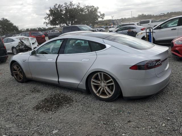 5YJSA1DP5CFS01028 - 2012 TESLA MODEL S SILVER photo 2