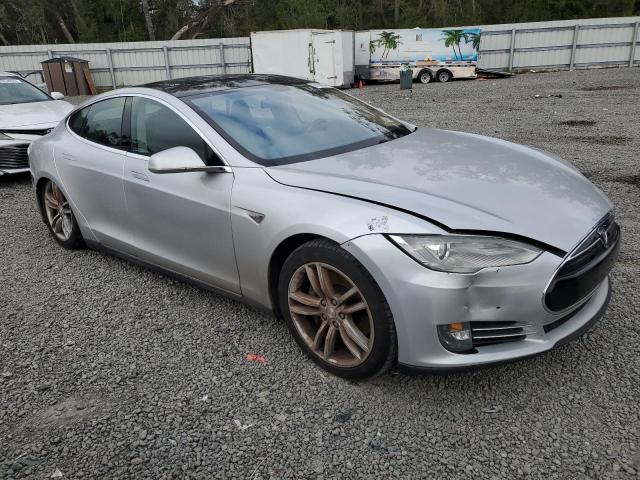 5YJSA1DP5CFS01028 - 2012 TESLA MODEL S Արծաթագույն լուսանկար 4