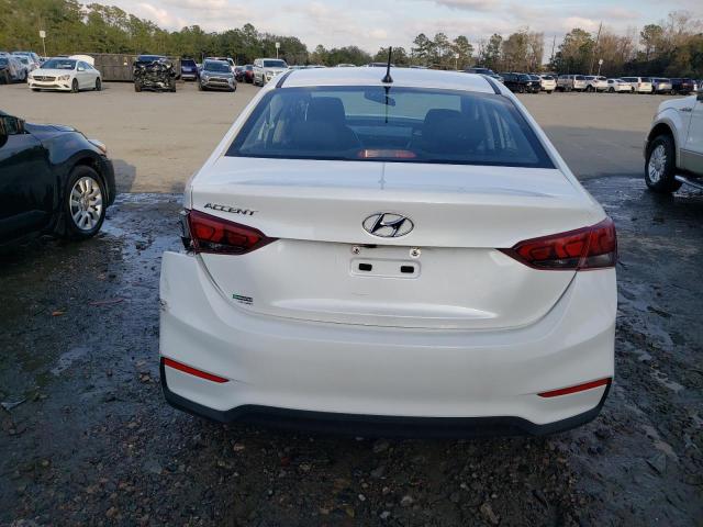 3KPC24A65LE112676 - 2020 HYUNDAI ACCENT SE WHITE photo 6