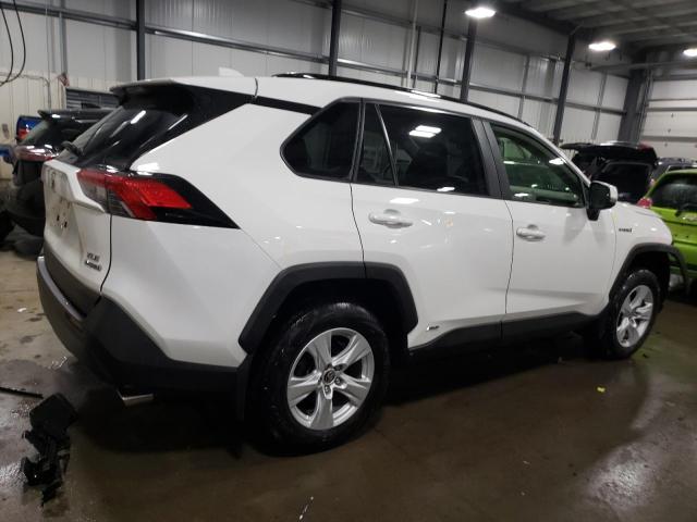 JTMR6RFV2LD006165 - 2020 TOYOTA RAV4 XLE WHITE photo 3