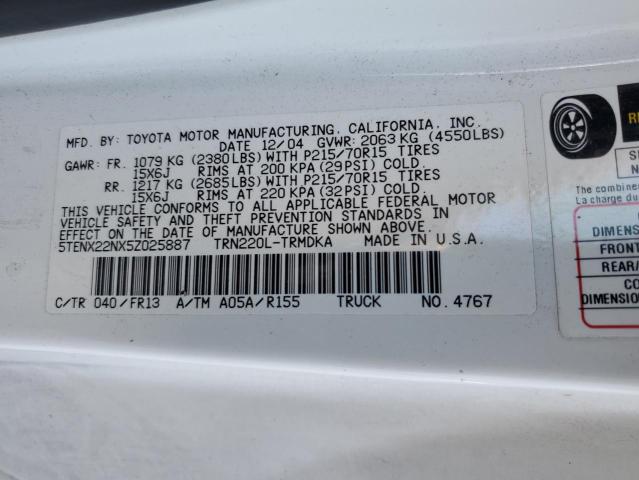 5TENX22NX5Z025887 - 2005 TOYOTA TACOMA WHITE photo 13